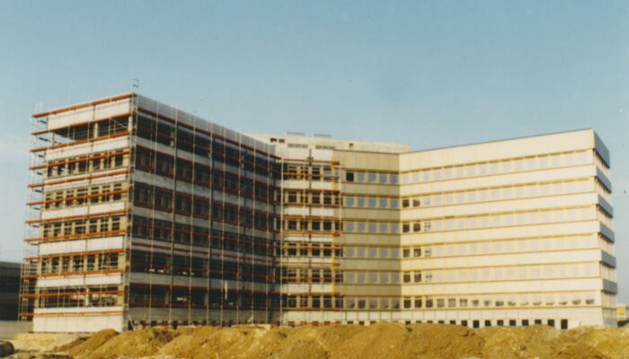 Administration building autumn 1981